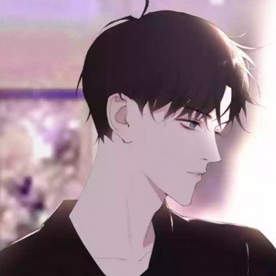 《丧尸围城4》弗兰克变身生化3吉尔 抹胸短裙贼性感